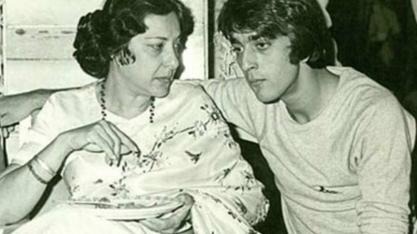 nargis dutt.jpg Nargis Dutt with son Sanju